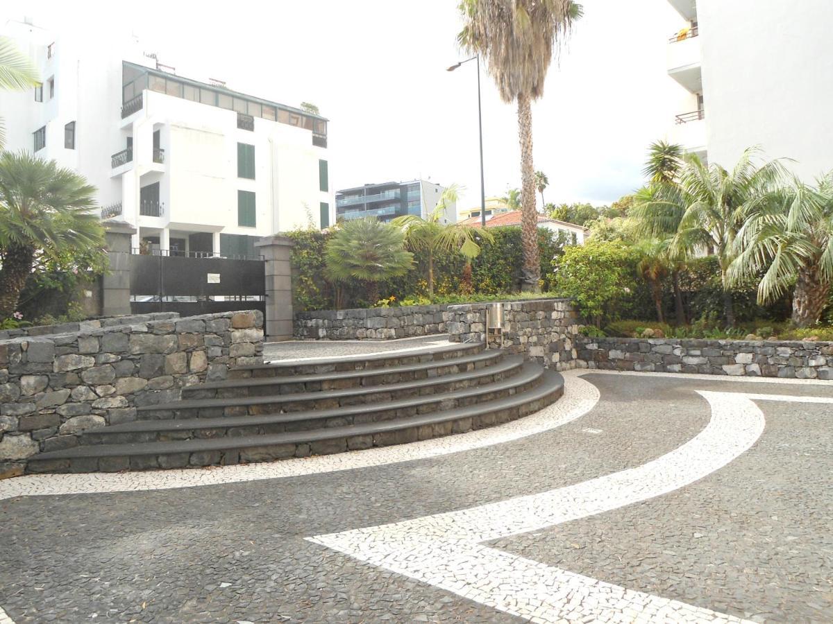 Garden's Apartment Funchal  Buitenkant foto