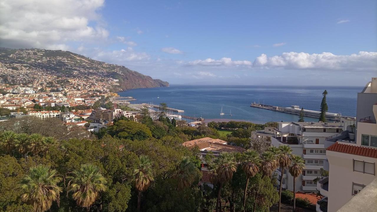 Garden's Apartment Funchal  Buitenkant foto